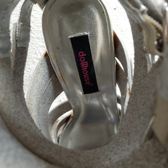 Sexy Silver Metallic Cage Strap Heels Buckle Detail Back Zip - Picture 7 of 8